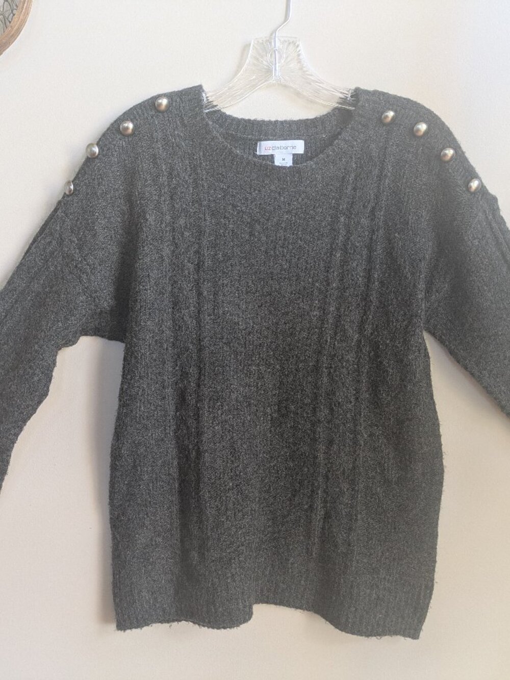 liz clairborne gray long sleeve sweater silver buttons on shoulders size M #684